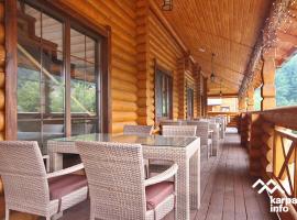 Wooden House，位于泽德尼耶沃的酒店