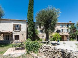 Studio indépendant dans mas provencal，位于勒鲁雷的酒店