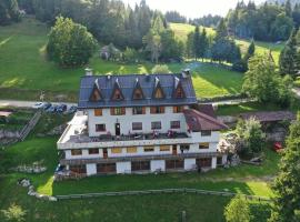 塔约尔酒店，位于Lamon的酒店