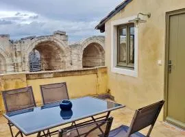 Vue la plus haute sur l'Amphithéâtre-arènes