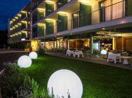 Hotel Viareggio，位于维亚雷焦的酒店