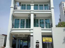TEAK VILLA，位于曼那的酒店