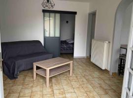 Appartement chaleureux au cœur d un village classé，位于Villebois-Lavalette的酒店