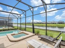 Lakeview home with private pool and free water park -10mins from Disney-