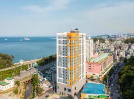 Donghae Oceancity Residence Hotel，位于东海市竹西楼附近的酒店