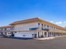 Travelodge by Wyndham Miles City，位于迈尔斯城的酒店