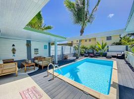 Villa Zandoli, walkable Orient Bay beach, private pool，位于东方湾的乡村别墅