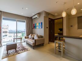 AR Suites Jewels Royale - Koregaon Park NX，位于浦那的酒店