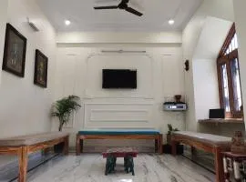 The Karauli Villa by Le Pension Stays