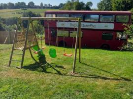 insolite bus anglais le Buckinghambus，位于Saint-Philbert-sur-Risle的酒店