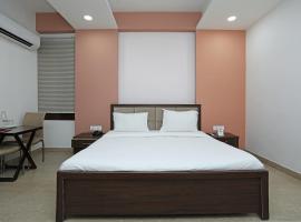 SPOT ON 73154 Hotel Rainbow Lodging And Boarding，位于那格浦尔的酒店