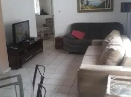 Guaruja ap lindo 200 m da praia