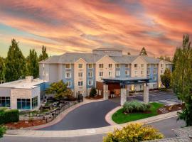 Best Western Premier Keizer Salem Hotel，位于Keizer麦克纳里机场 - SLE附近的酒店