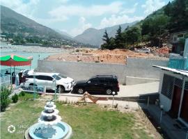 Riverine Inn，位于Madyan的酒店