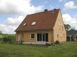 Ferienhaus "Am Wald"，位于Behrenwalde的酒店