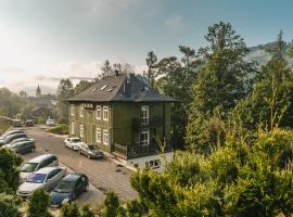 Willa Tęcza，位于什恰夫尼察的酒店