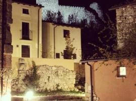 Antico Borgo di Albe，位于Albe的酒店