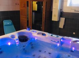 Gîte Spa Sauna Piscine CÔTÉ VERGER Merxheim Alsace，位于Merxheim的度假屋