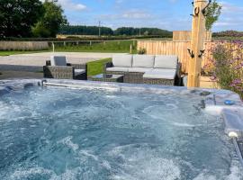 THE VIEW, BROXA - Luxury Lodge - Yorkshire Coast，位于斯卡伯勒的酒店