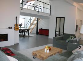 Luxe vakantiehuis met sauna De Barn Bergen，位于卑尔根的酒店