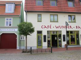 Schwalbennest am Café Wunder Bar，位于Bad Sülze的酒店