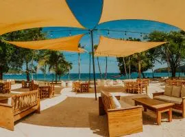 Café de Playa Beach Front Hotel