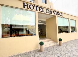 Hotel Davinci，位于圣贝尔纳多的酒店