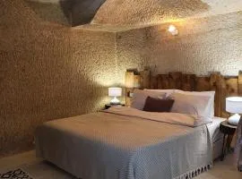 Deep Cave House