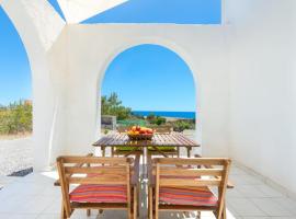 Cosy House in Kiotari with Garden and Terrace，位于吉奥塔略的酒店