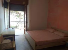 Room in BB - Spacious double room by the sea