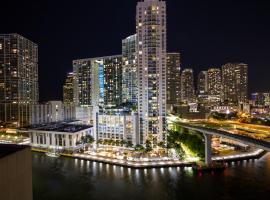 Comfort Inn & Suites Downtown Brickell-Port of Miami，位于迈阿密布里克尔的酒店