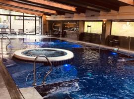 Private Spa Luxury apartments，位于班斯科的豪华酒店