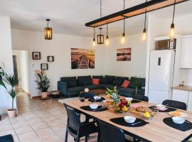 spacieux T5, terrasse, proche centre,parking privé，位于佩皮尼昂的酒店
