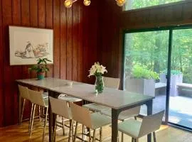 Mid Century Designer House - Large & Unique