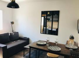 Appartement 2/3 pers, centre ville avec parking.，位于圣布里文莱丝皮恩的酒店