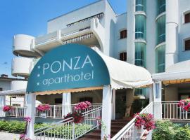 蓬扎公寓式酒店，位于利尼亚诺萨比亚多罗的酒店