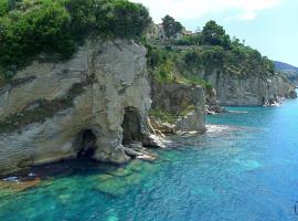 Kirillos IN CILENTO，位于阿格罗波利的酒店