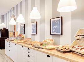 Hotel Admiral，位于切塞纳蒂科的酒店