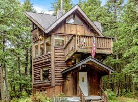 Cozy Tree & Ski House，位于哥德伍德的酒店