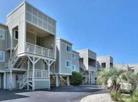 Oak Island Beach Villa 107- Stars & Seas