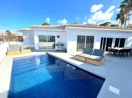 Luxury Villa Callao private heated pool