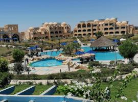 Norias Hotel& Resort，位于Sinnūris的酒店
