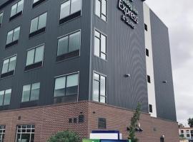 Holiday Inn Express & Suites - Little Rock Downtown, an IHG Hotel，位于小石城克林顿总统图书馆附近的酒店