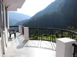New Indra Lodge，位于巴德里纳特的酒店