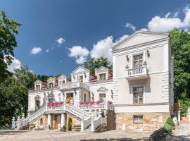 Tarnovsky Hotel, Resort & SPA，位于奥斯特罗维茨的酒店
