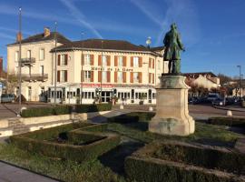 Hôtel restaurant les Templiers，位于蒙巴尔的酒店