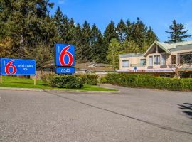 Motel 6 Surrey, Bc，位于萨里的酒店