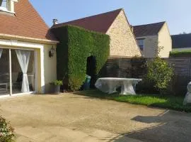 Jolie maison avec Jardin à Réau
