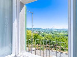 Casa di nonna Ines 2 - Hideaway in Monferrato con Vista sulle Colline e Piscina，位于加比亚诺的度假屋