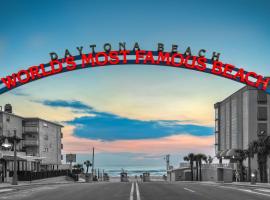 Turquoise Beach Retreat~King Bed~Daytona Beach，位于代托纳海滩的酒店